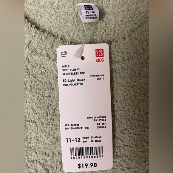 Uniqlo BNWT Soft Fluffy Tank Top Girls Size 11-12 Light Green (sage) - Picture 3 of 4